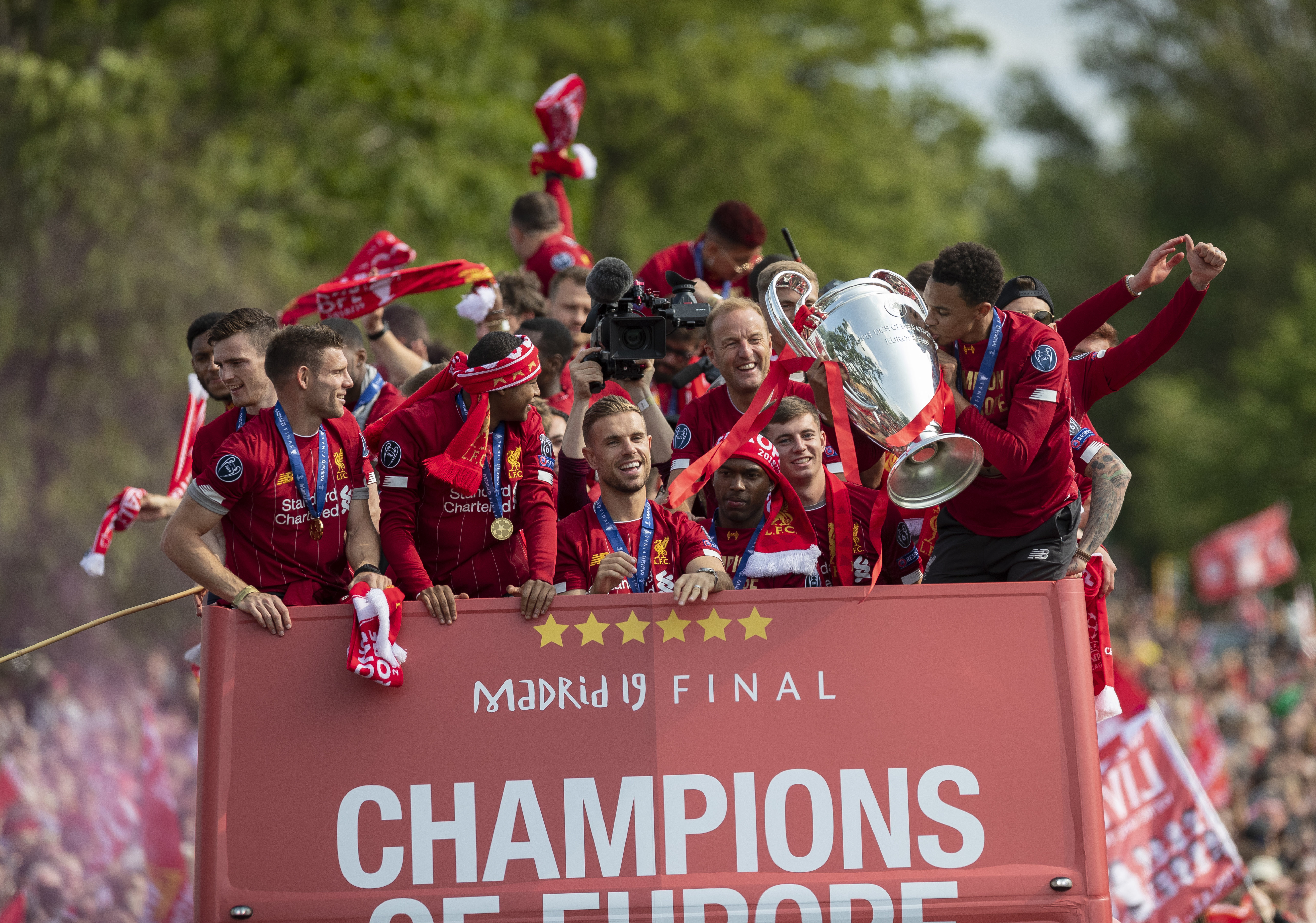 能否延续？马竞前锋瑟洛特近5次西甲对阵巴萨均有进球（纪录能续写吗？马竞前锋瑟洛特近5次西甲交锋巴萨场场破门）