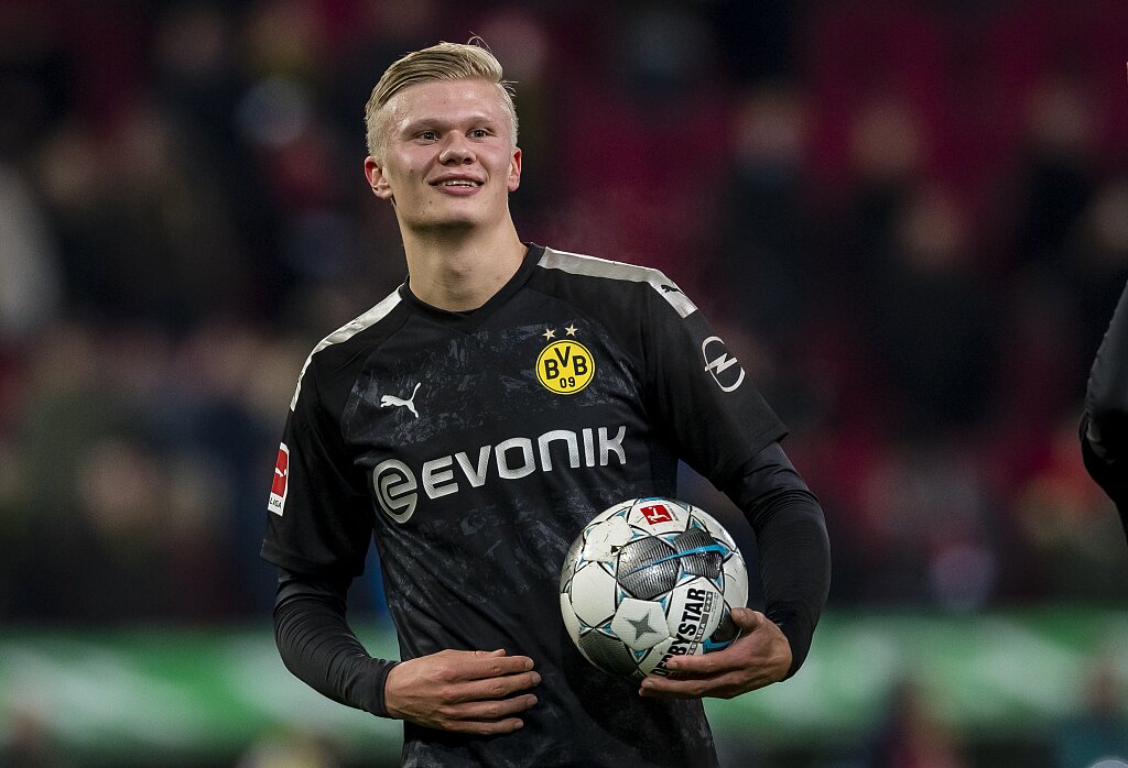 汉堡vs法兰克福：洛孔加、卢卡-武什科维奇首发，堂安律、达胡德出战（汉堡迎战法兰克福：洛孔加、卢卡-武什科维奇先发，堂安律、达胡德登场）