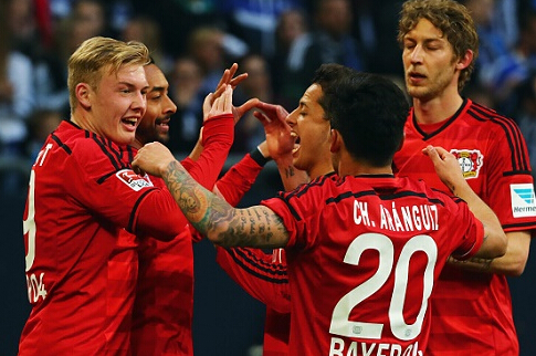 埃弗顿做客表现糟糕！海外情报：曼联2-1埃弗顿（曼联2-1力克埃弗顿，太妃糖客场依旧低迷）