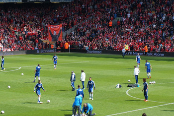 2025／26赛季英超：曼联vs伯恩茅斯！争四红魔撞上樱桃克星（2025／26英超焦点：曼联迎战伯恩茅斯，冲四之战遇樱桃克星）