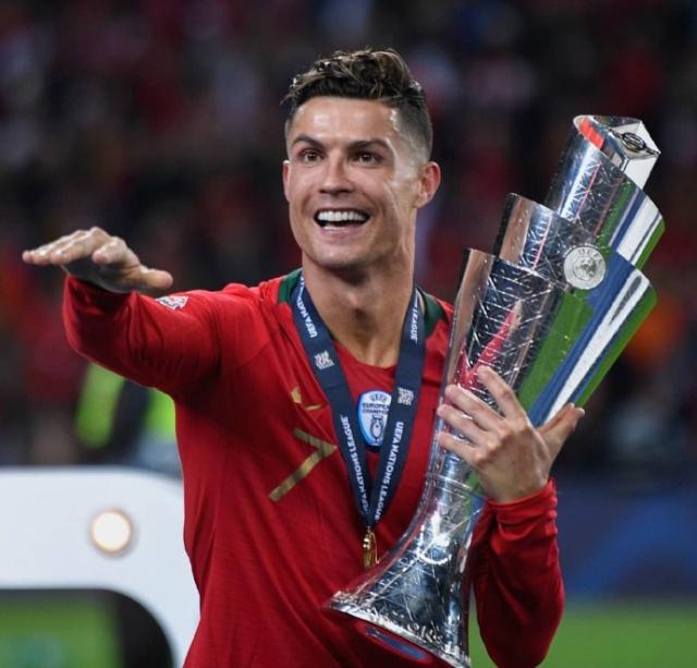 德甲战报：安塞尔米诺、阿德耶米建功，多特2-1勒沃库森（德甲赛况：安塞尔米诺与阿德耶米破门，多特2-1力克勒沃库森）